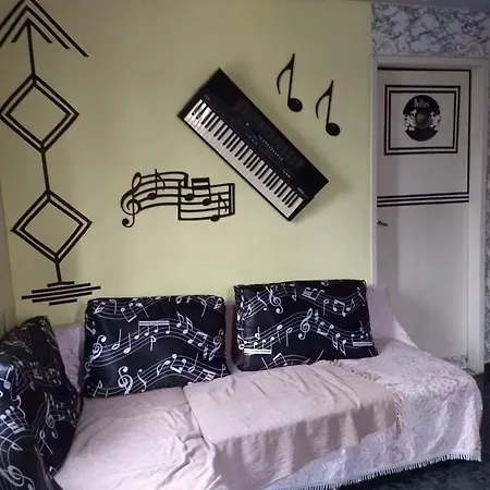Mz Hostel-2