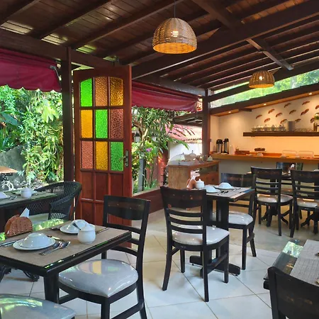 Aratinga Inn-2