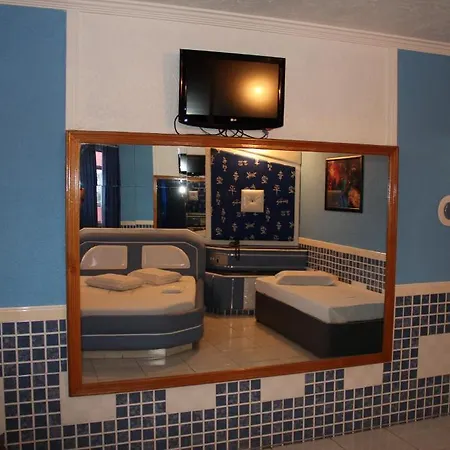 Shelton Hotel (Adults Only)-2