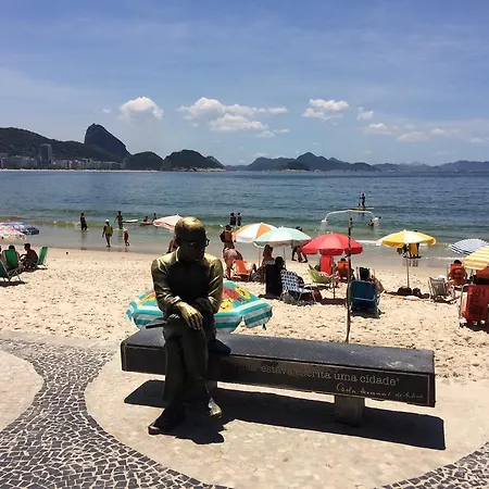 Copacabana Quadra Da Praia, 2 Quartos E Sala - No Posto 6-2