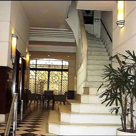 Residencial Com Servicos 45 Metros Decorado Com Sala, Suite E Cozinha, Vista Parcial Do Mar, Na Quadra Da Praia De Copacabana-3
