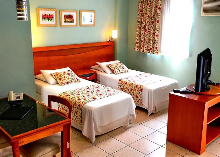 Boutique Summit Montese Tower Hotel Resende