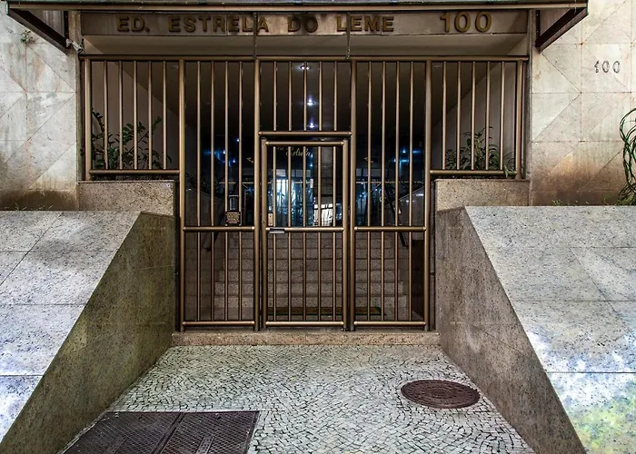 Confortavel E Seguro 2 Quartos Com Varanda No Leme Rio de Janeiro