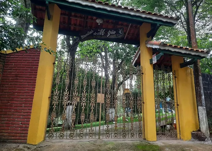 Hospedagem Chalé pousada Chácara Cantinho do Mozão São Roque com piscina