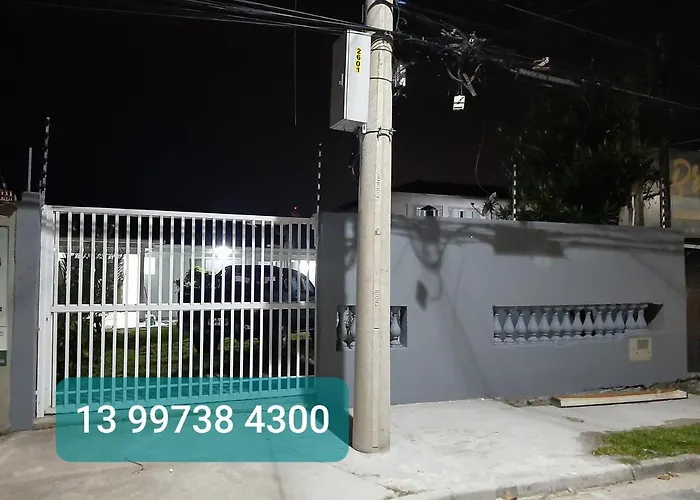 Pousada Praia Cia, Piscina, Centro, Estacionamento, WIFI, Saída até as 16h Bertioga