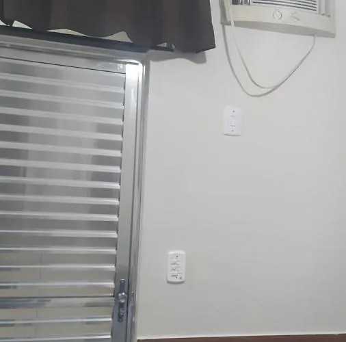Pousada Quarto família ar, frigobar,wi fi Aparecida 