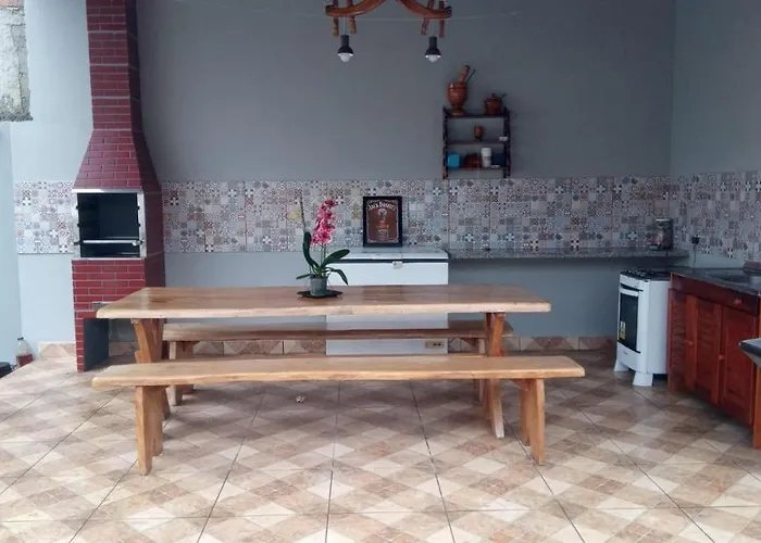 Casa terrea nova, próximo a praia e menos de 3km do centro Ubatuba
