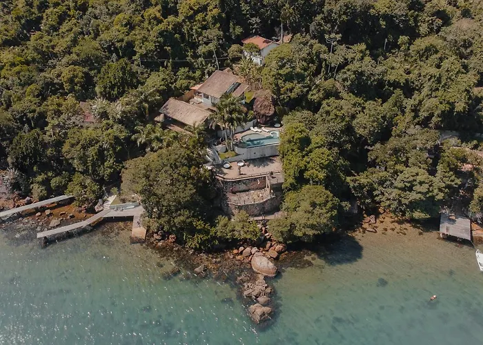 Belíssima casa com piscina - costeira Paraty Mirim