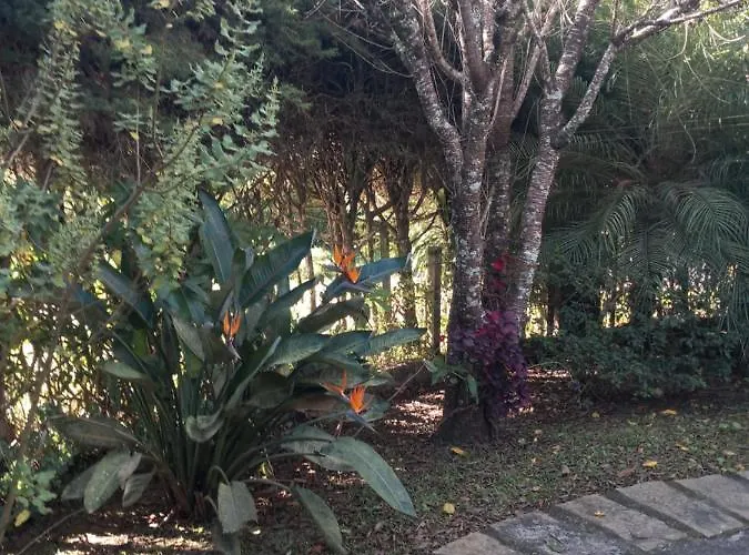 Linda Chácara com Piscina e Churrasqueira Nova Friburgo RJi Vila com piscina