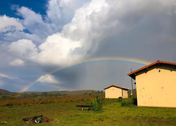 Chales Apua - 500 Metros Da Cachoeira - Piscina - Horarios Estendidos Carrancas com piscina