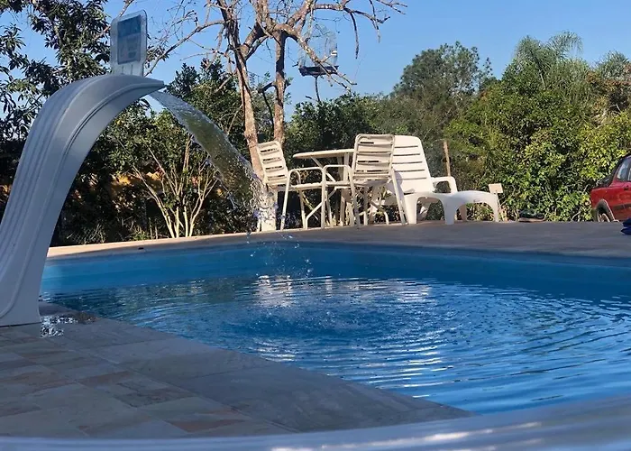 Erica Jakan Cotia  com piscina