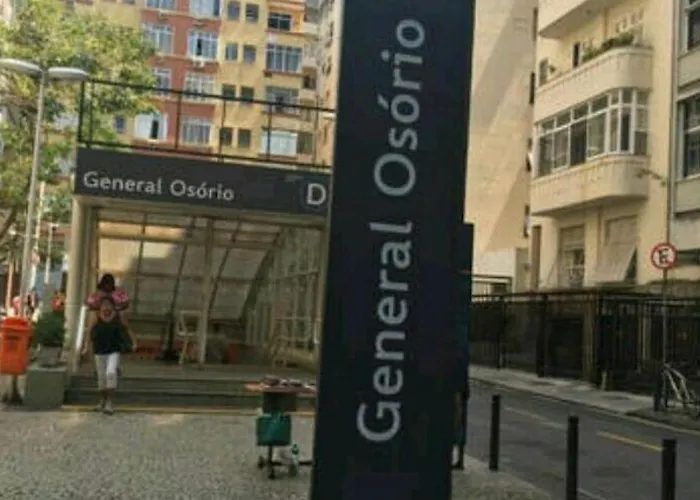 Aconchego Carioca Ipanema Copacabana Rua da praia Rio de Janeiro