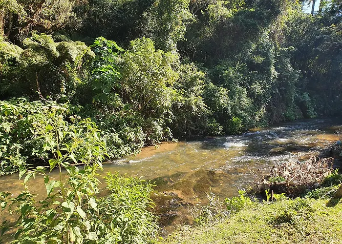 Empório reserva da serra com área lazer natureza e excelente localização Campos do Jordão