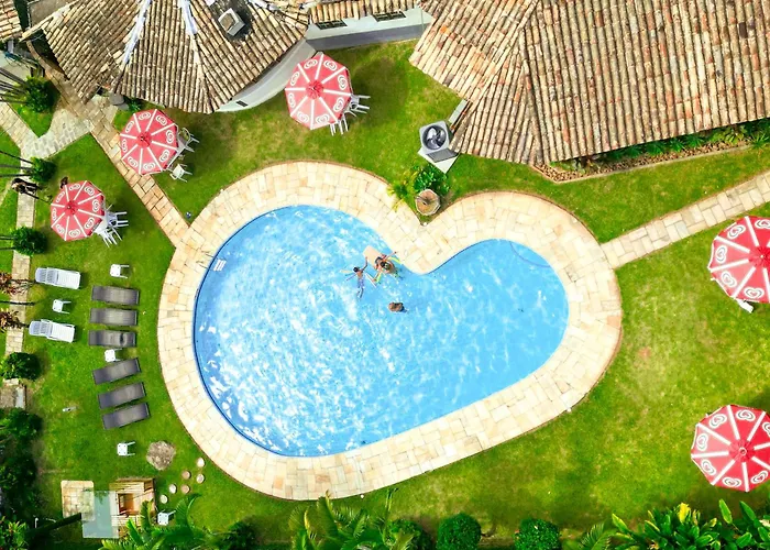 Ilhabela Dog Friendly Hotels near Gato Waterfall