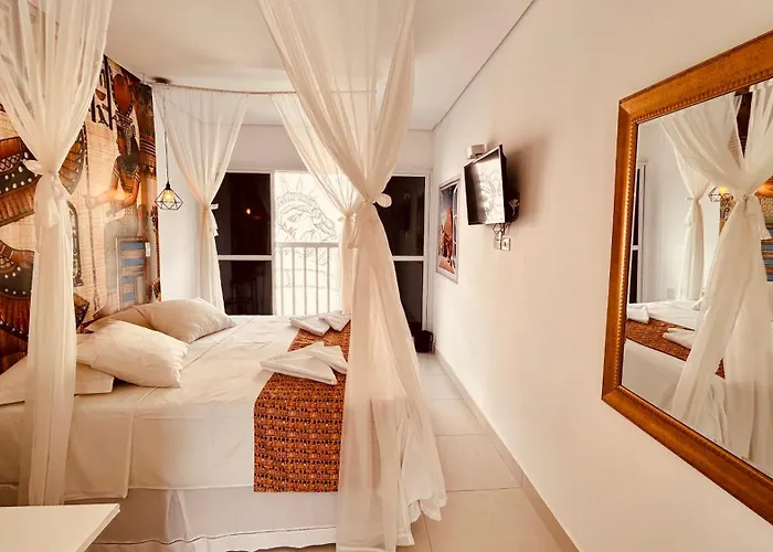 SUITES EM CANTOS Do MUNDO, ENCONTRE PAZ NESSA MICRO REGIÃO ECÓLOGICA, PRÓXIMO AS PRAIAS DO GUAÍUBA E DO TOMBO Guarujá