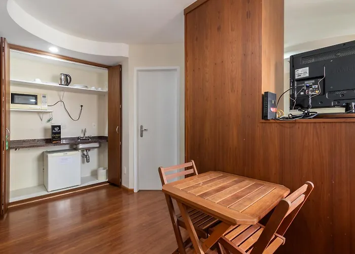 Aparthotel A1 Flats Red Pool Berrini San Paolo