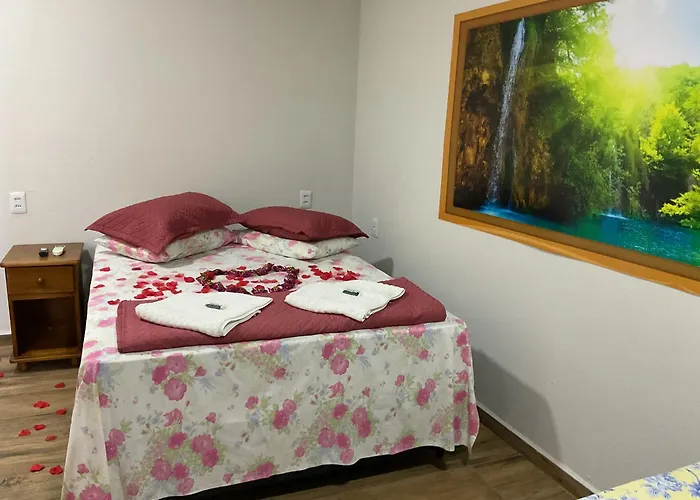 Espaço Alvorada com Banheira ,agendamento das atividades, café da manhã no centro Brotas