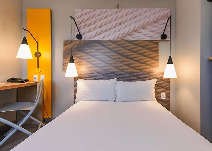 Ibis Jacarei Hotel