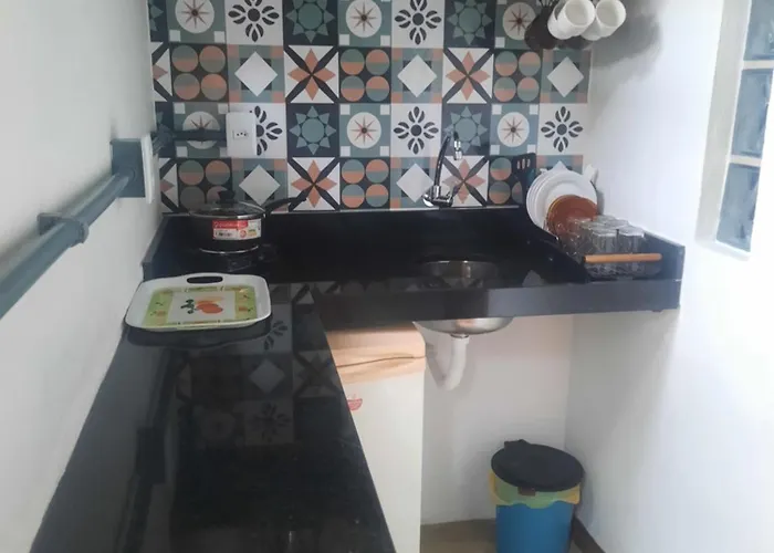 Suíte com Cozinha Compacta Guarapari