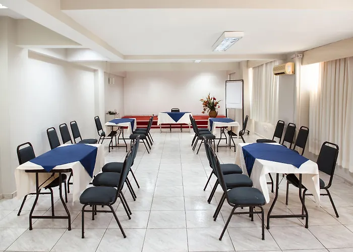 Divinopolis Hotels