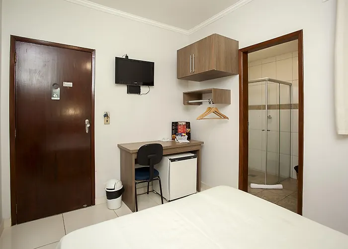 Alves Hotel Marília