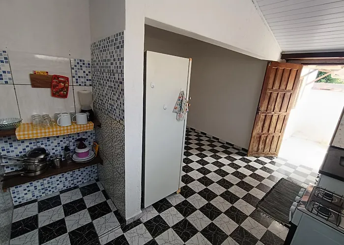 Pet friendly Casa Na Praia Da Enseada - Ubatuba