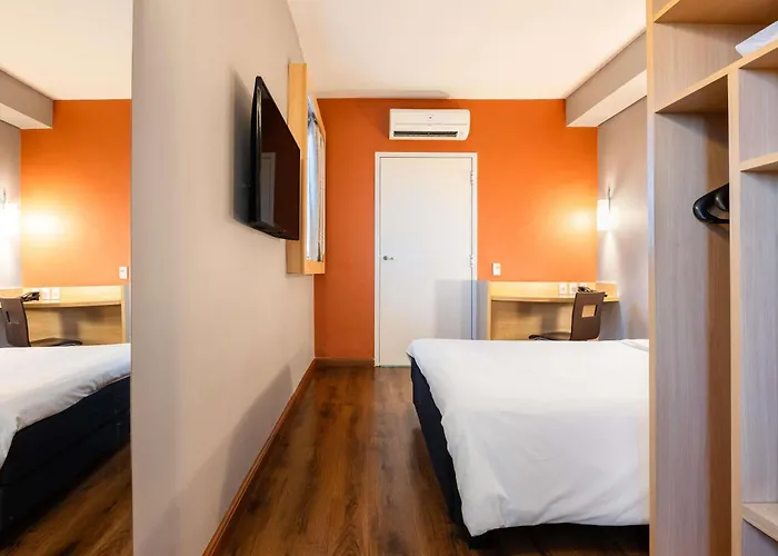 Ibis Ourinhos Hotel