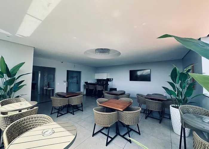 Charles Hotel Pôrto Ferreira