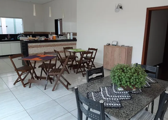 Pousada Limas Suites Capitólio